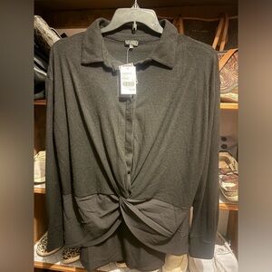 NWT - Buckle Black Top